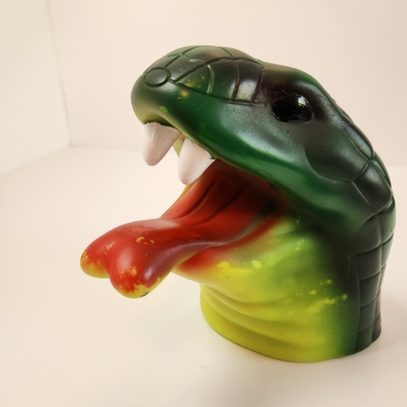 Vintage Other - Vintage 90s Cobra Snake Hand Puppet 1990s Fangs Halloween Decor Novelty Toys